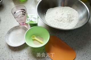 孩子吃的迷你糖三角的做法步骤：1