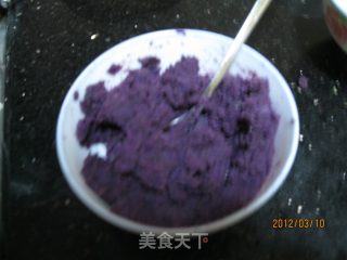 紫薯南瓜饼的做法步骤：2