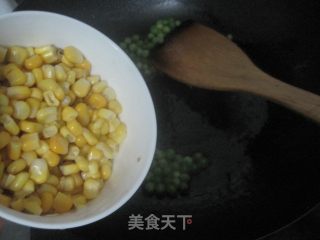 玉米青豆炒培根的做法步骤：3