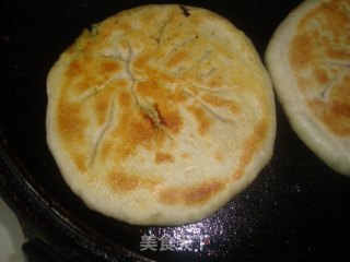 韭菜鸡蛋馅饼的做法步骤：8