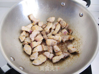 杏鲍菇红烧肉的做法步骤：4