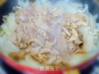 【家庭快手小炒】爱上混搭营养小炒---香菇土豆炒鸡片的做法步骤：6