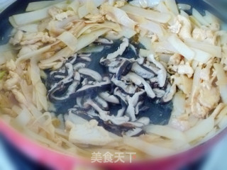 【家庭快手小炒】爱上混搭营养小炒---香菇土豆炒鸡片的做法步骤：7