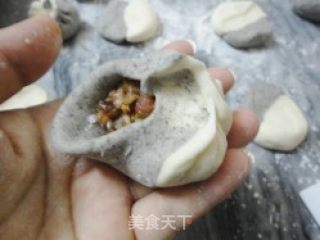 黑白配-----香菇猪肉包子的做法步骤：11