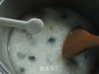 皮蛋枸杞粥的做法步骤：8