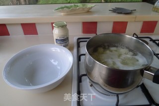 土豆沙拉 健康简单的做法步骤：2