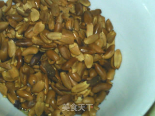 简易绿茶花生糖的做法步骤：6