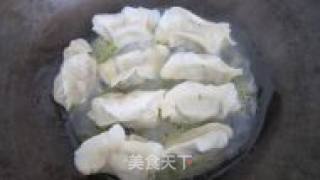 煎水饺的做法步骤：5