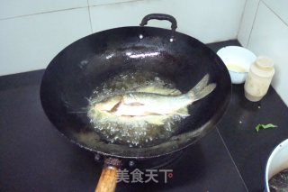 重庆葱烧鲫鱼的做法步骤：5
