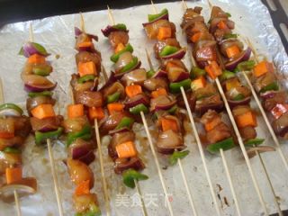 简单美味烤箱菜——什锦鸡肉串的做法步骤：4