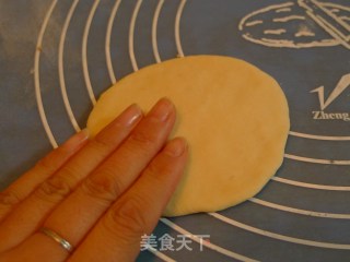 双麻豆沙饼----香喷喷的味道难以忘怀的做法步骤：2
