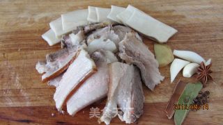 杏鲍菇扣肉的做法步骤：6