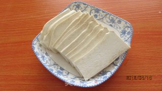 杏鲍菇扣肉的做法步骤：7
