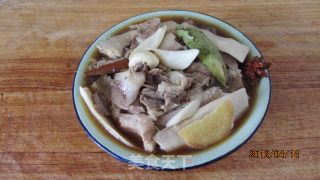 杏鲍菇扣肉的做法步骤：9