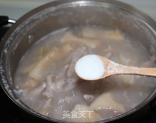 ｛滋补美容汤｝榴莲炖鸡脚的做法步骤：5