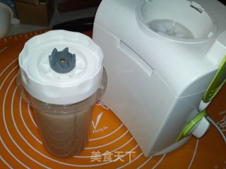 酥皮奶油蘑菇浓汤的做法步骤：4