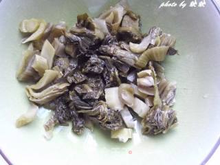 酸菜肉片山药的做法步骤：2