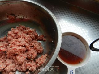 猪肉芹菜馄炖的做法步骤：2