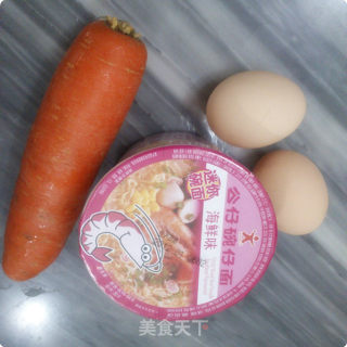 蒸公仔面鸡蛋羹的做法步骤：1