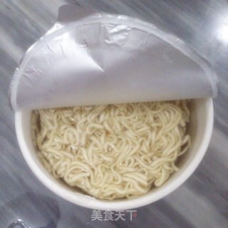 蒸公仔面鸡蛋羹的做法步骤：3
