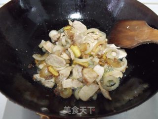 杏鲍菇洋葱干煸肉片的做法步骤：3