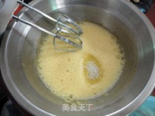 电饭锅版----老式海绵蛋糕的做法步骤：3