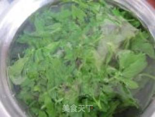 凉拌芹菜叶的做法步骤：4