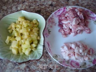 美味拌面——土豆肉丁炸酱面的做法步骤：4