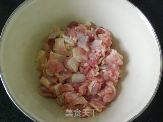 味道不输給德克士的【咖哩鸡腿饭】的做法步骤：2