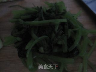 蔬菜鱼丸汤面的做法步骤：2