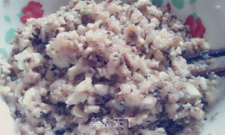 香菇瘦肉饺的做法步骤：1