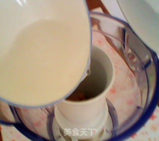 首战搅拌机豆浆——健康早餐豆浆的做法步骤：6