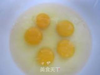 鸡蛋羹的做法步骤：1