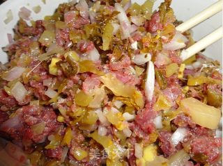 牛肉酸菜包的做法步骤：4