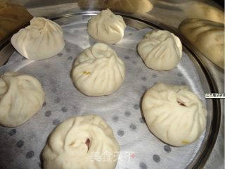 牛肉酸菜包的做法步骤：7