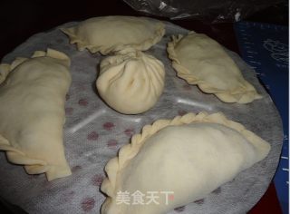 牛肉酸菜包的做法步骤：8