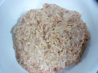 鹌鹑蛋蒸肉饼的做法步骤：2