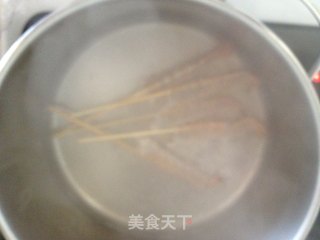 剩米饭也爱小清新——鲜虾芦笋米饭塔的做法步骤：3