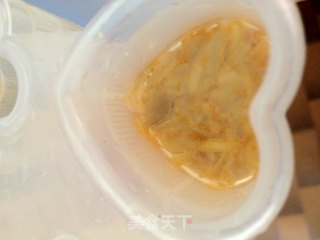 剩米饭也爱小清新——鲜虾芦笋米饭塔的做法步骤：7