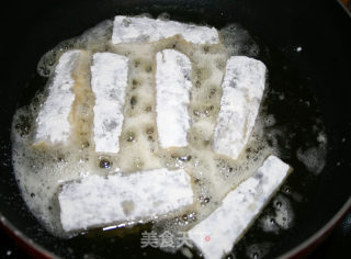 【味道独特，难以忘怀】鱼香红烧带鱼的做法步骤：7