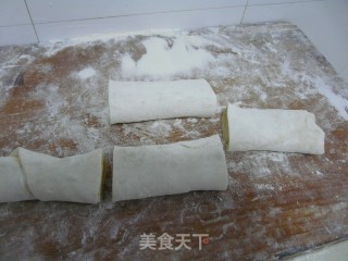 香香葱油饼的做法步骤：6