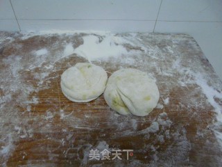 香香葱油饼的做法步骤：7