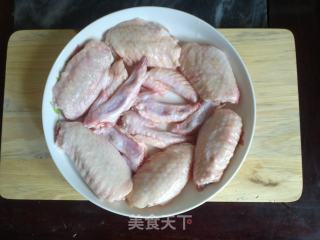 新奥尔良烤翅的做法步骤：1
