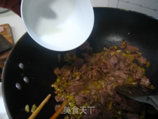 超级米饭杀手---野山椒炝牛肉的做法步骤：13