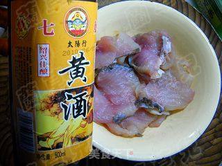 雪菜蒸鱼豆腐的做法步骤：2