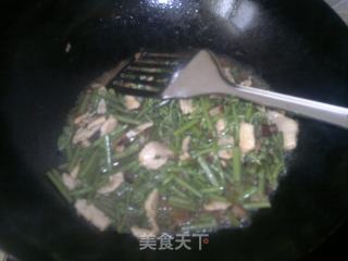 山野菜炒肉的做法步骤：3