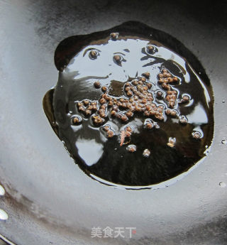 {腊肉酱面筋} 浓浓家常味的做法步骤：3