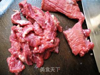 鲜菇炒牛肉的做法步骤：2