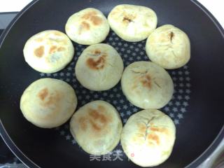 【平淡的幸福】平底锅做出的红糖酥饼的做法步骤：11
