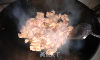 生爆盐煎肉的做法步骤：3